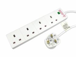 Cables Direct RB-05M04SPD limitador de tensión 4 salidas AC 220-240 V Blanco 5 m 