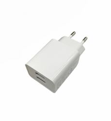 Microconnect PETRAVEL44 cargador de dispositivo móvil Universal Blanco Corriente alterna Interior 
