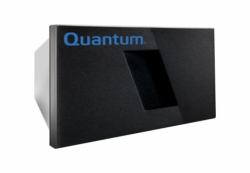 Quantum E7-LF9MZ-YF dispositivo de almacenamiento para copia de seguridad Biblioteca y autocargador de almacenamiento Cartucho de cinta 