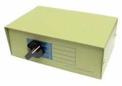 Cables Direct SB-304 serie de caja de interruptor Alámbrico (4 Port D25 [F] Serial Switch Box)