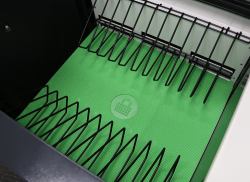 LocknCharge LNC10107 accesorio de carrito para portátil y ordenador Negro Estante (Carrier 30 Mk5 13 slot rack [2 per cart])