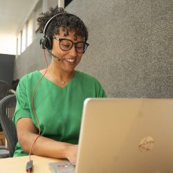 HP Poly Auriculares Poly Blackwire 8225 USB-C con certificación para Microsoft Teams (Blackwire 8225 Microsoft - Teams Certified USB-C Headset)
