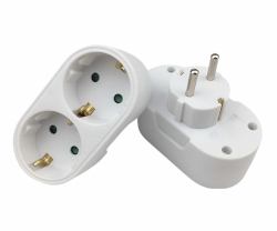 Microconnect PESCHPLUG2 adattatore per presa di corrente Tipo F Bianco (Schuko power splitter, with 2 - ways, White - Warranty: 300M)